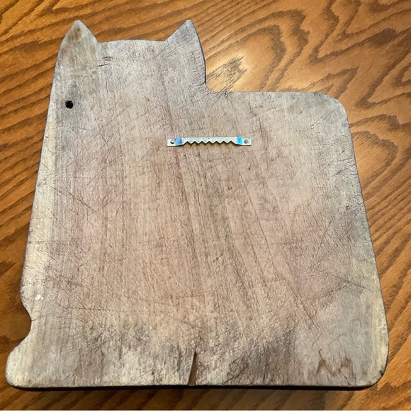 Rustic Cat Towel Holder - Picture 2 of 4